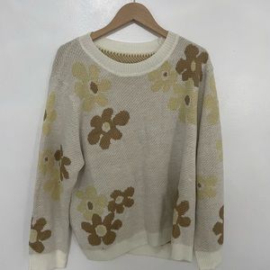 (1X) Flower sweater. Super soft and comfortable.